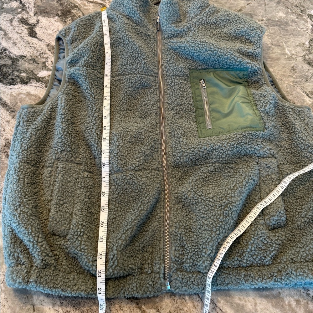 Magnolia Boutique Plush Sage Green Sherpa Zip Up Vest Cozy Layering Warm - Picture 7 of 9